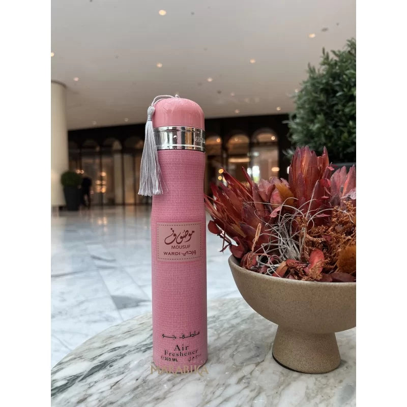 Moussuf Wardi - Une Explosion Florale et Raffinée pour Vos Espaces