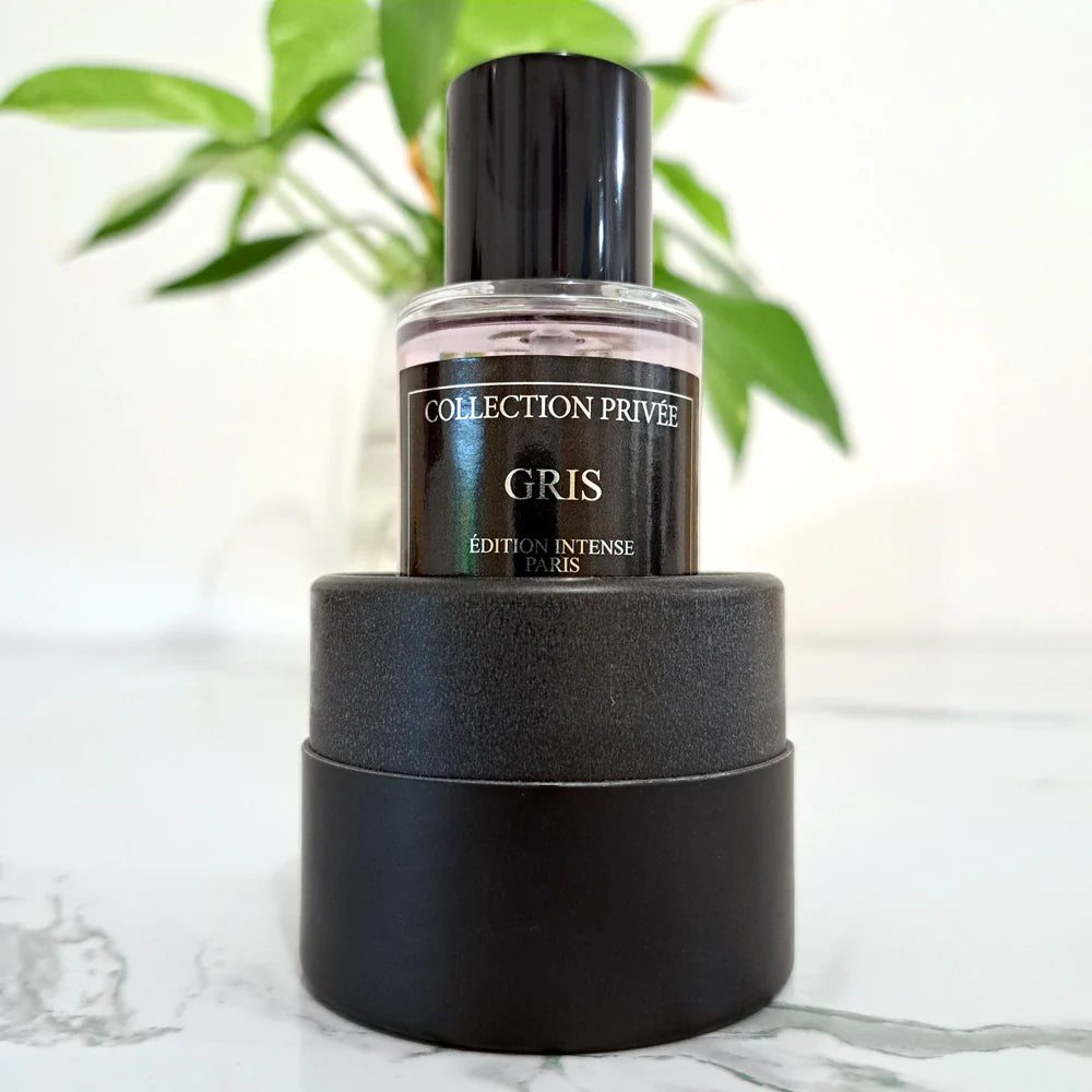 Gris - Élégance Subtile pour une Sophistication Quotidienne