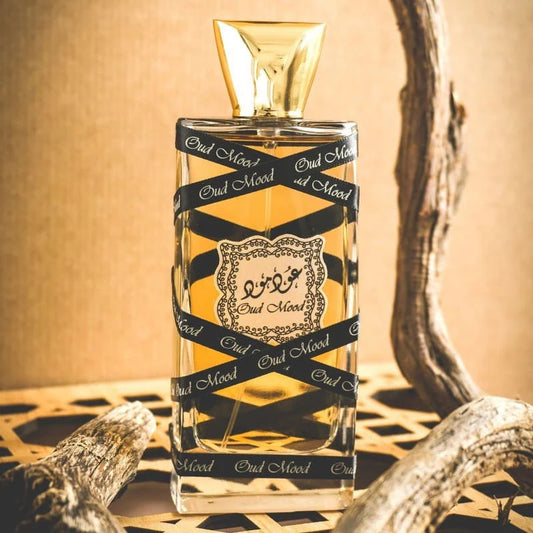 Oud Mood - Une Fragrance Boisée et Intense pour une Aura Mystique