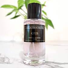 Gris - Élégance Subtile pour une Sophistication Quotidienne
